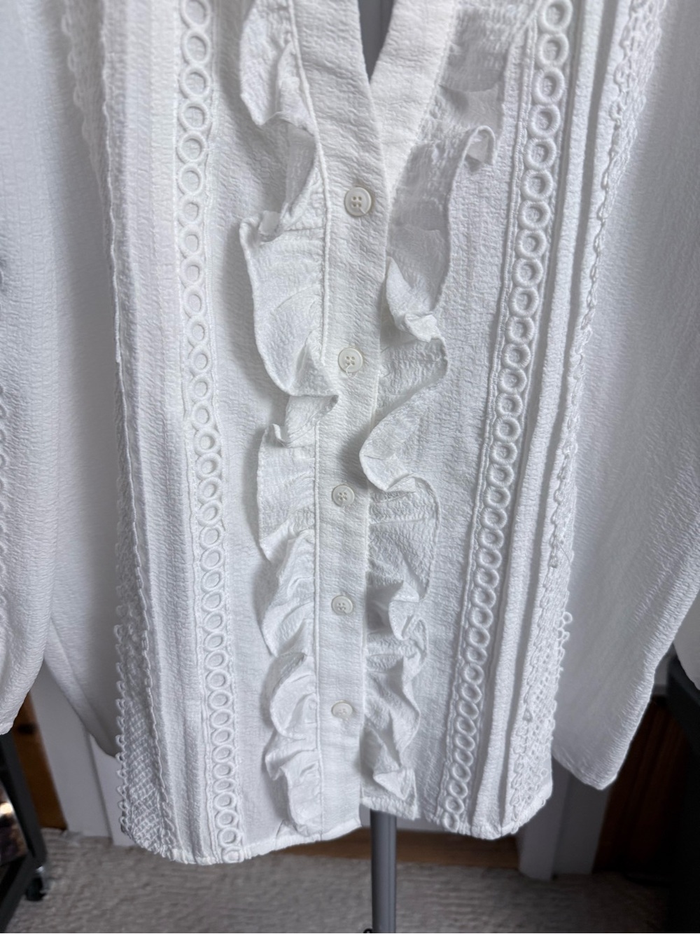 Alice Blue White Ruffled Lace-Trim Blouse puff sleeves semi sheer button down XL - Picture 6 of 15